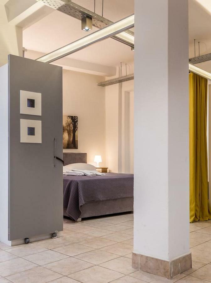Renovated Loft At The Center Of Monastiraki Apartment Атина Екстериор снимка