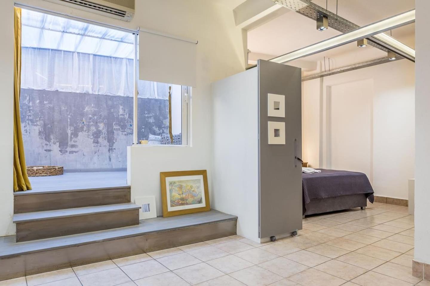 Renovated Loft At The Center Of Monastiraki Apartment Атина Екстериор снимка